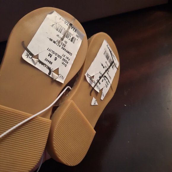 Tucker + Tate Toddler Girl's Arya Cross Strap Sandal, Size 6 - Metallic - Picture 3 of 3